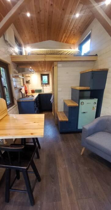 Casa de férias Tiny House Nueva En El Bosque A 6 Min De